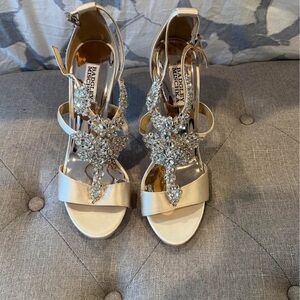 Badgley Mischka Ivory Crystal T-Strap Evening Heels